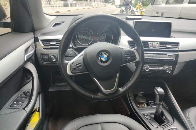 Used BMW X1 2016 sDrive18Li Fashion Model Steering Wheel