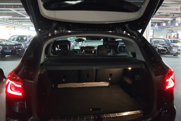 Used BMW X1 2016 sDrive18Li Premium Edition Trunk