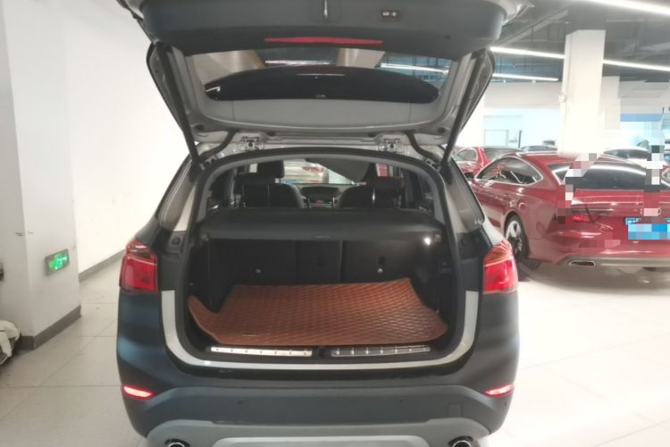 Used BMW X1 2016 sDrive20Li Luxury Model Trunk