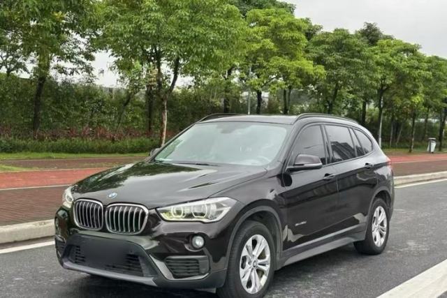 Ojetý BMW X1 2016 sDrive18Li Premium Edition