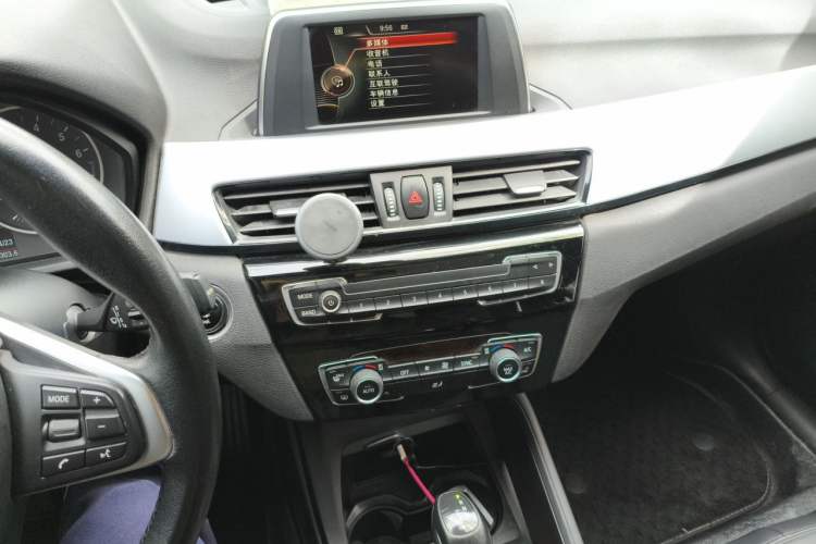 Used BMW X1 2016 sDrive18Li Fashion Model Audio And AC Panel