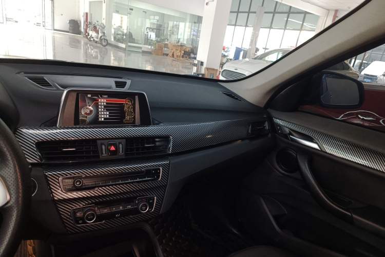 Used BMW X1 2016 sDrive18Li Fashion Model Audio And AC Panel