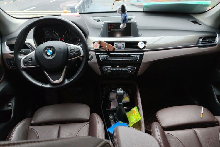 Used BMW X1 2016 sDrive20Li Luxury Model Center Console