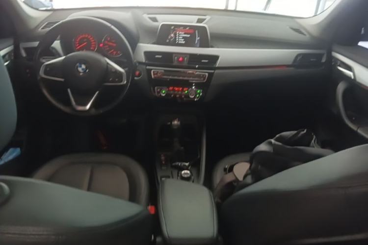 Used BMW X1 2016 sDrive18Li Premium Edition Center Console