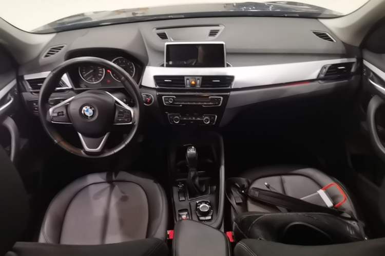 Used BMW X1 2016 sDrive18Li Fashion Model Center Console