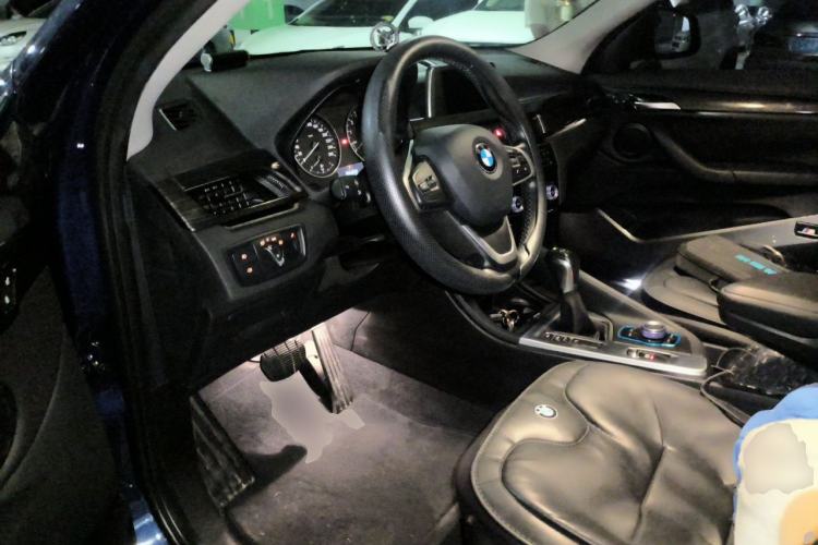 Used BMW X1 2016 sDrive18Li Premium Edition Driver Seat
