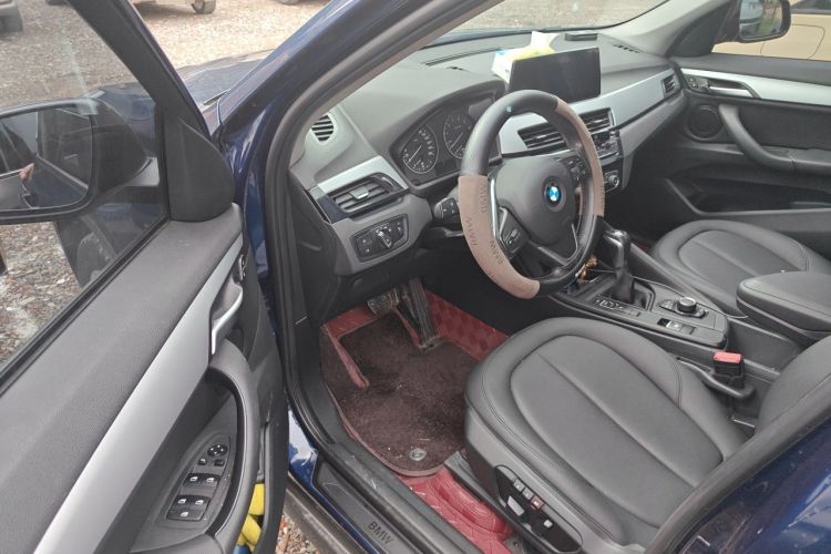 Used BMW X1 2016 sDrive18Li Premium Edition Driver Seat