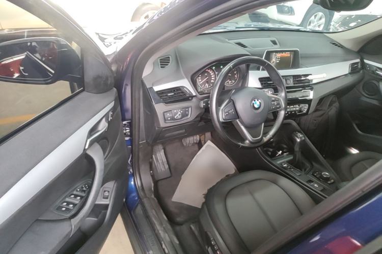 Used BMW X1 2016 sDrive18Li Premium Edition Driver Seat