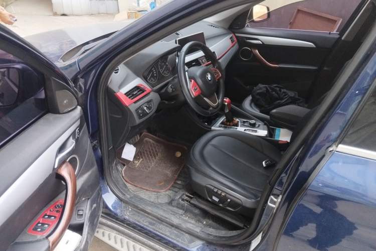 Used BMW X1 2016 sDrive18Li Premium Edition Driver Seat