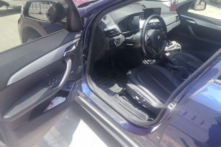 Used BMW X1 2016 sDrive18Li Premium Edition Driver Seat