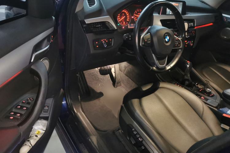 Used BMW X1 2016 sDrive18Li Premium Edition Driver Seat