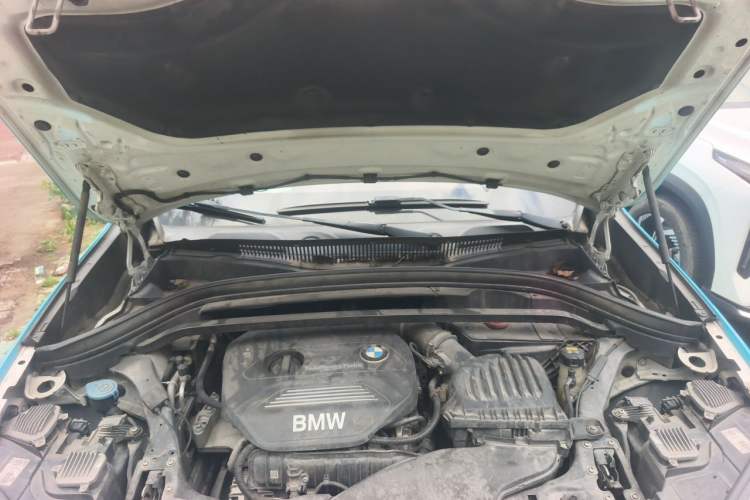 Used BMW X1 2016 sDrive18Li Luxury Model Engine Bay