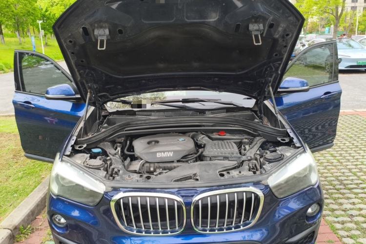 Used BMW X1 2016 sDrive18Li Fashion Model Engine Bay
