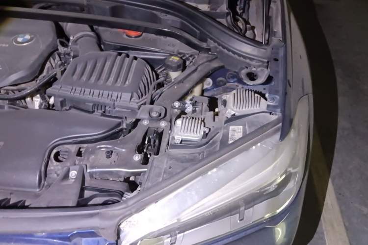 Used BMW X1 2016 sDrive18Li Premium Edition Engine Bay Left