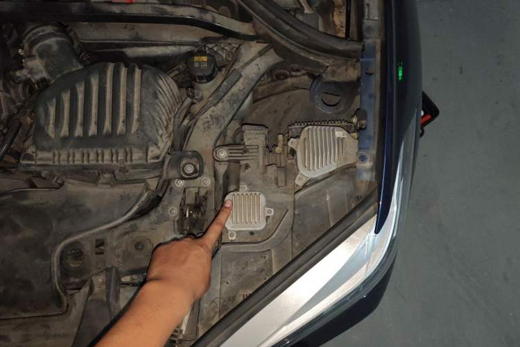 Used BMW X1 2016 xDrive20Li Luxury Model Engine Bay Left