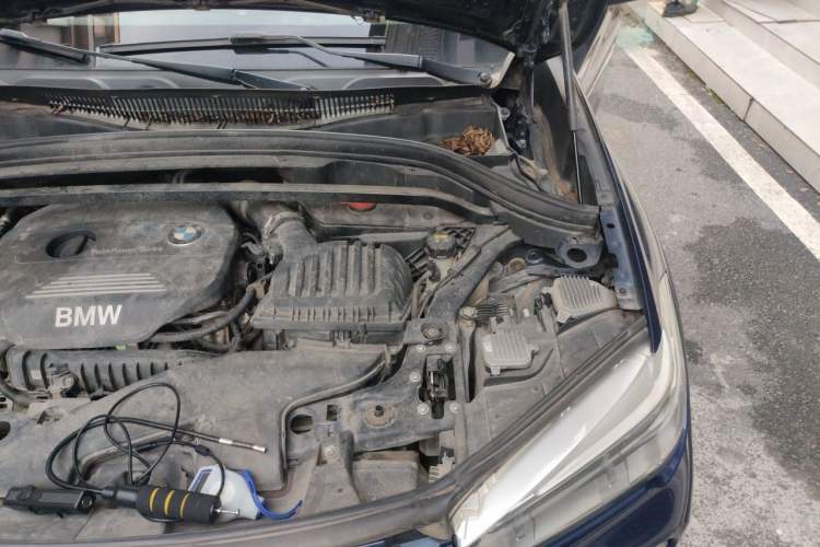 Used BMW X1 2016 sDrive18Li Premium Edition Engine Bay Left