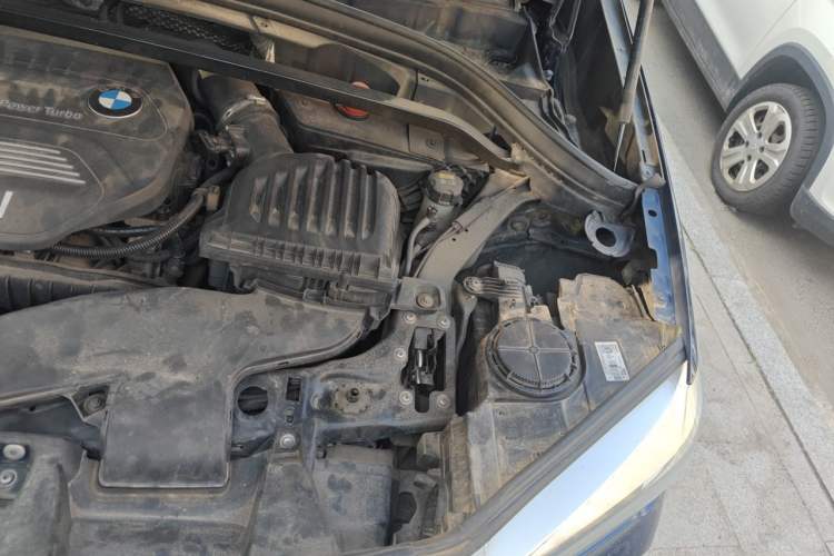 Used BMW X1 2016 sDrive18Li Fashion Model Engine Bay Left