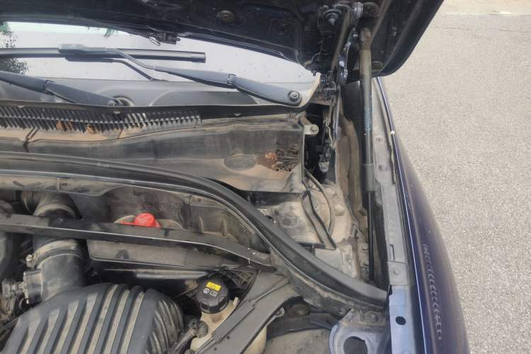 Used BMW X1 2016 xDrive20Li Luxury Model Engine Bay Left