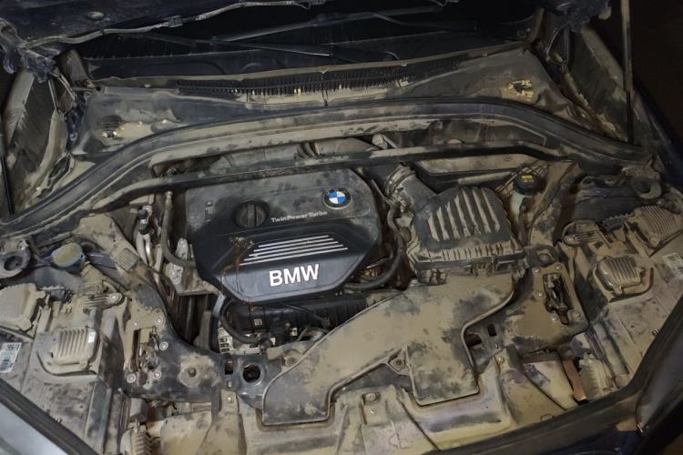 Used BMW X1 2016 sDrive18Li Fashion Model Engine Bay