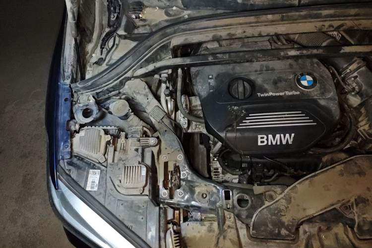 Used BMW X1 2016 sDrive18Li Fashion Model Engine Bay Right