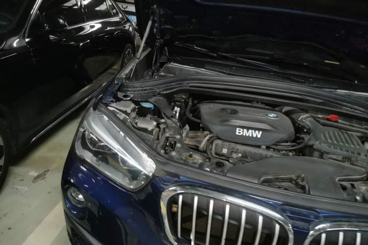 Used BMW X1 2016 sDrive18Li Premium Edition Engine Bay Right