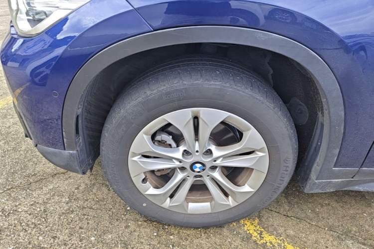 Used BMW X1 2016 sDrive18Li Premium Edition Exterior 4