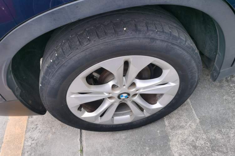 Used BMW X1 2016 sDrive18Li Premium Edition Exterior 5