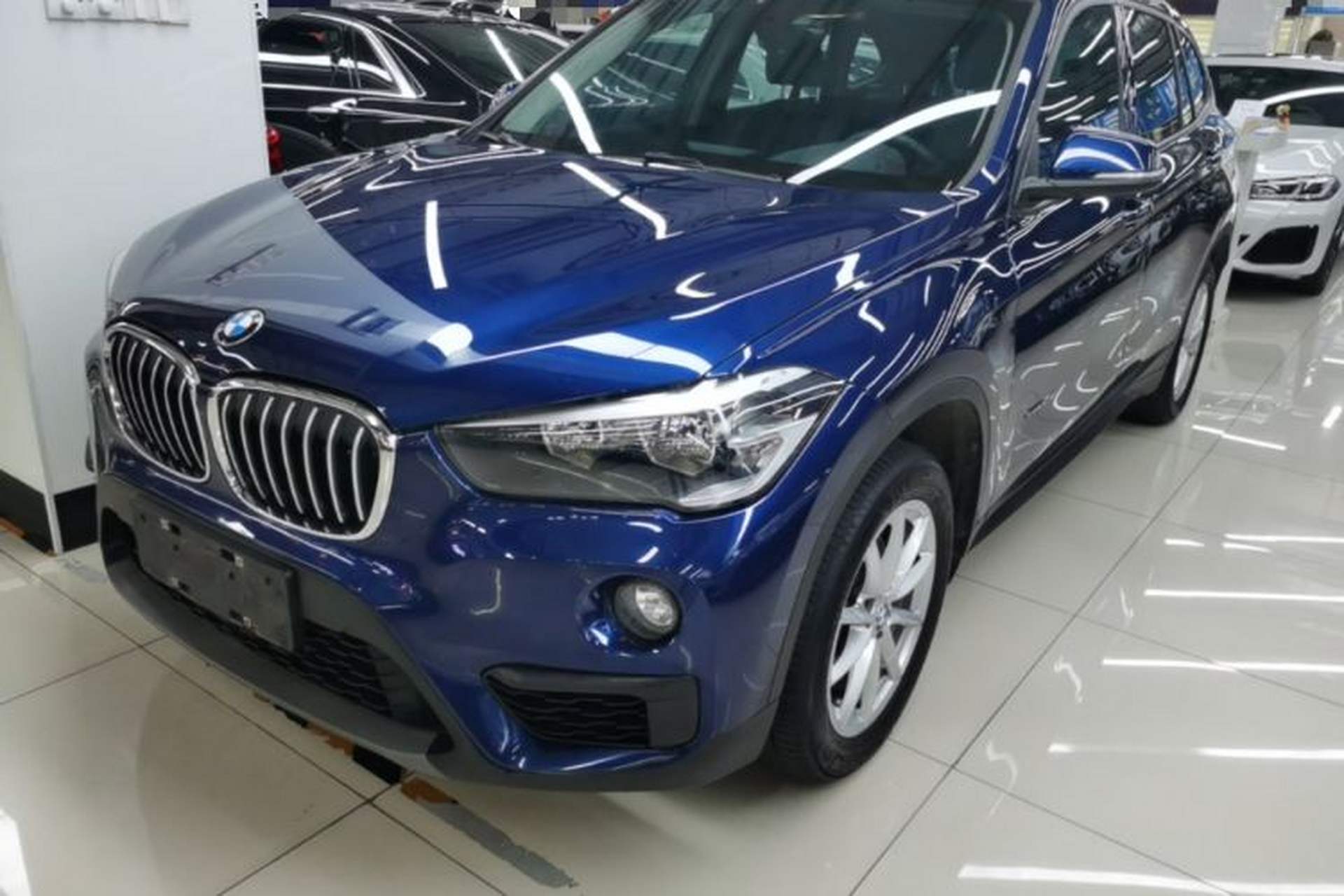 Used BMW X1 2016 sDrive18Li Fashion Model Front Left 45 Deg