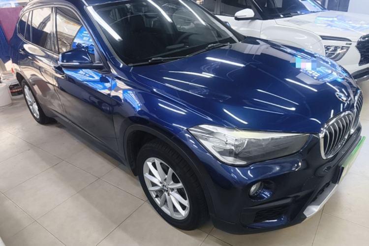 Used BMW X1 2016 sDrive18Li Fashion Model Front Right 45 Deg