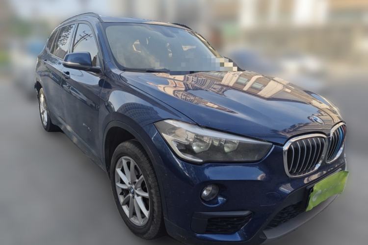 Used BMW X1 2016 sDrive18Li Fashion Model Front Right 45 Deg