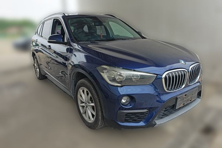 Used BMW X1 2016 sDrive18Li Fashion Model Front Right 45 Deg