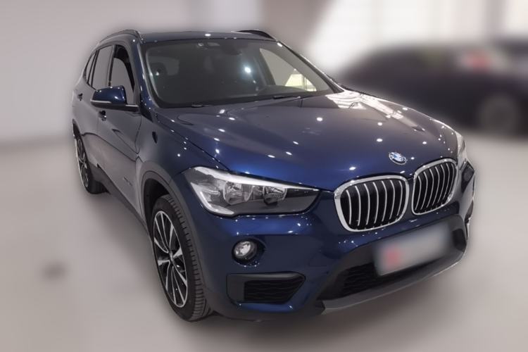 Used BMW X1 2016 sDrive18Li Fashion Model Front Right 45 Deg