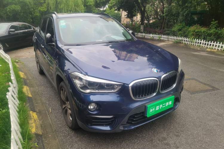 Used BMW X1 2016 xDrive20Li Luxury Model Front Right 45 Deg
