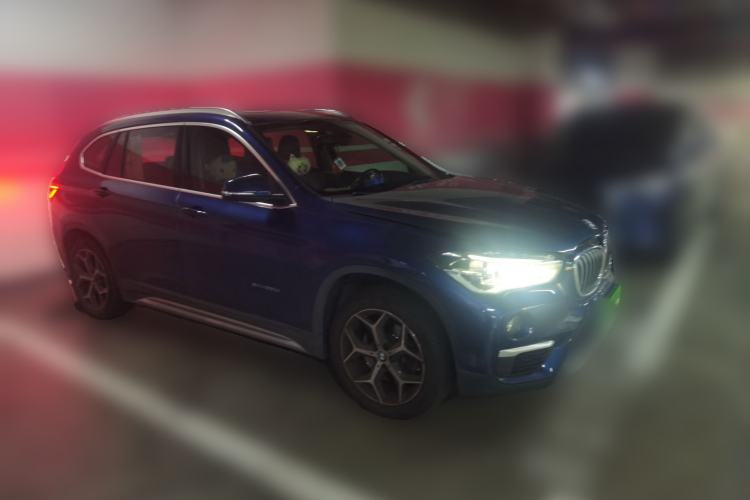 Used BMW X1 2016 sDrive20Li Luxury Model Front Right 45 Deg