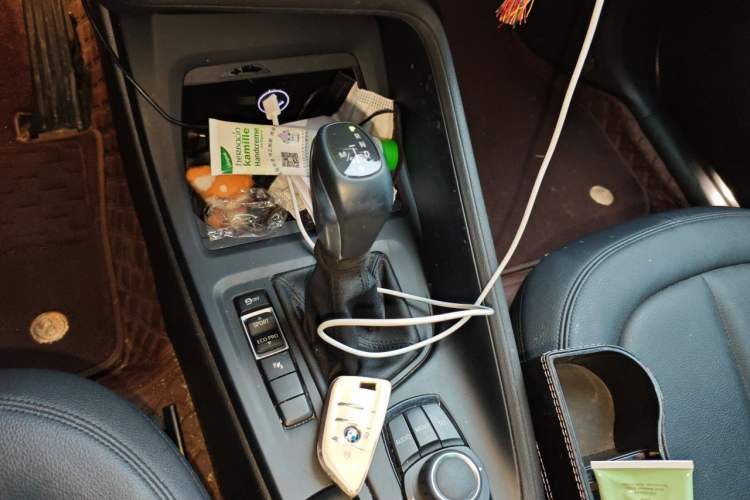 Used BMW X1 2016 sDrive18Li Premium Edition Gear Lever