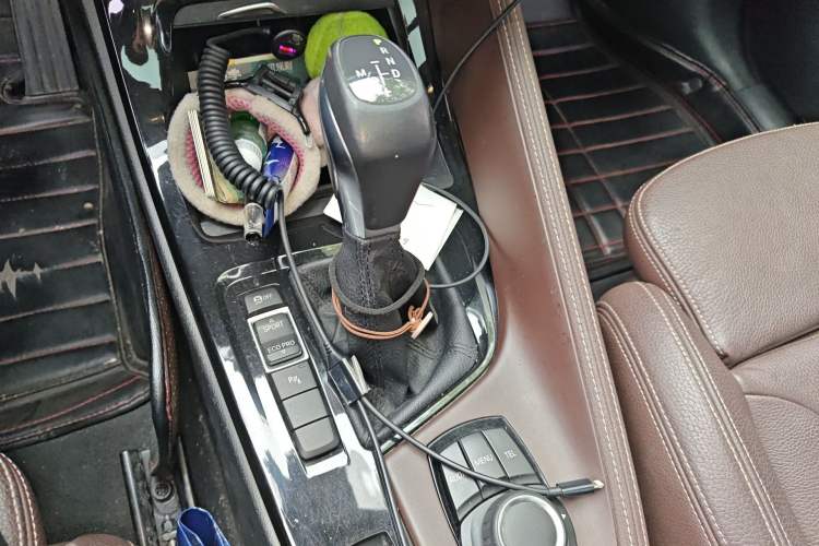 Used BMW X1 2016 sDrive18Li Luxury Model Gear Lever