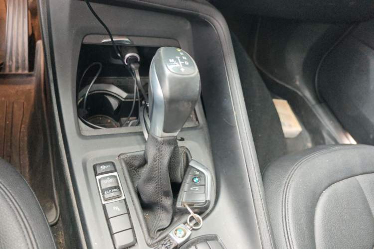 Used BMW X1 2016 sDrive18Li Premium Edition Gear Lever