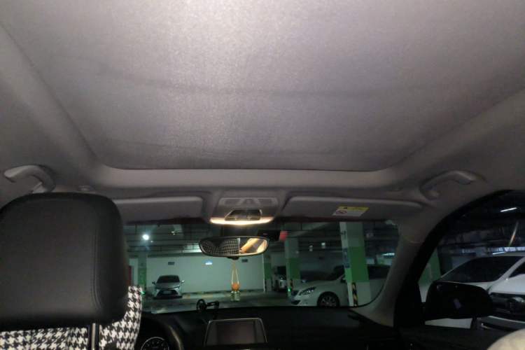 Used BMW X1 2016 sDrive18Li Premium Edition Headliner