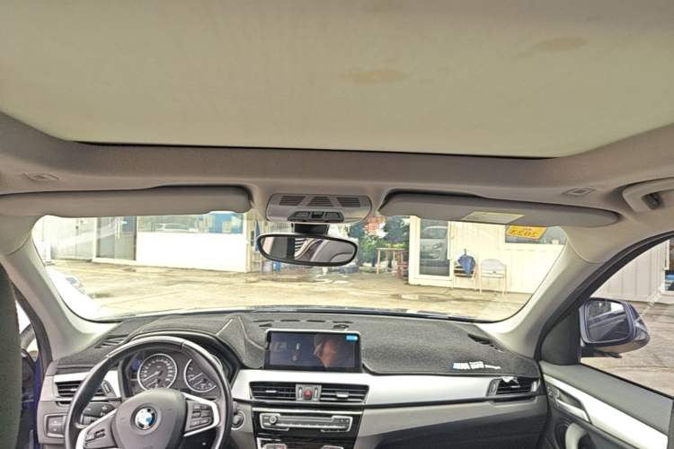 Used BMW X1 2016 sDrive18Li Premium Edition Headliner