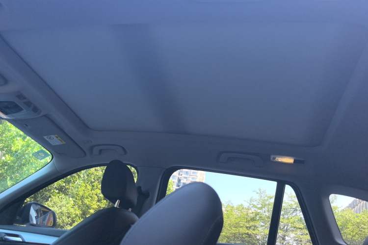 Used BMW X1 2016 sDrive18Li Premium Edition Headliner