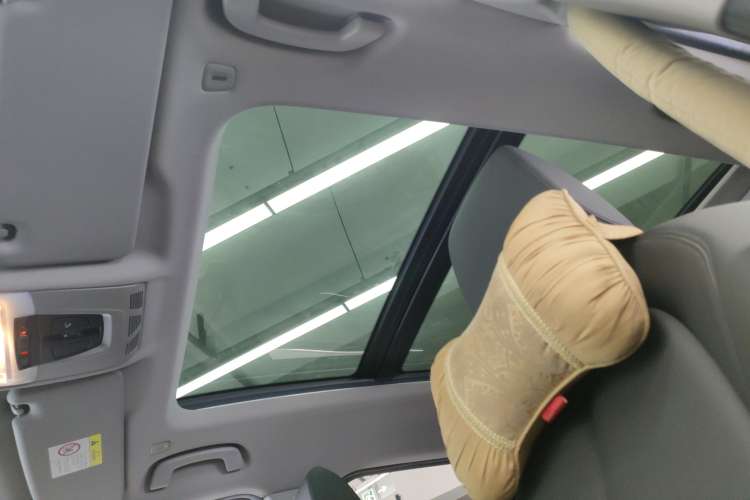 Used BMW X1 2016 sDrive18Li Premium Edition Headliner