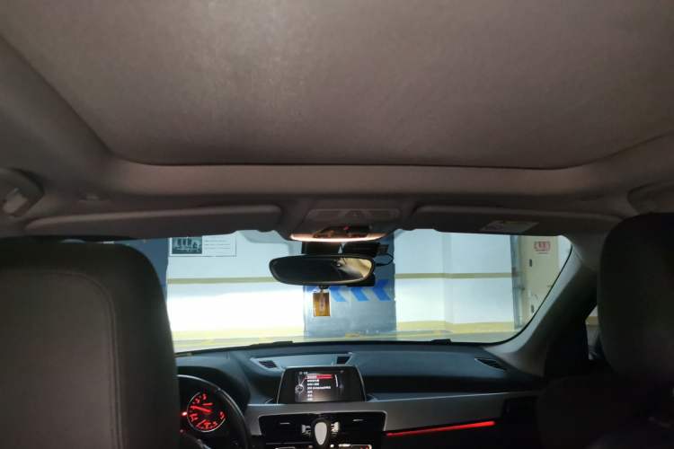 Used BMW X1 2016 sDrive18Li Premium Edition Headliner