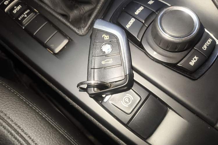 Used BMW X1 2016 sDrive18Li Fashion Model Interior 1