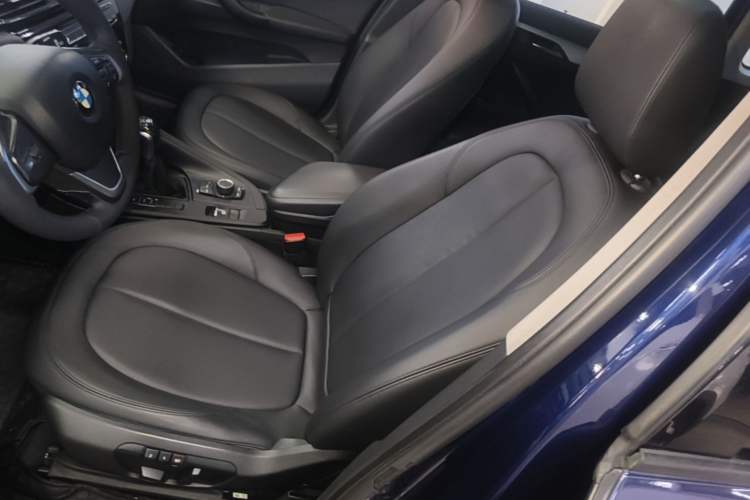 Used BMW X1 2016 sDrive18Li Fashion Model Left Front Seat