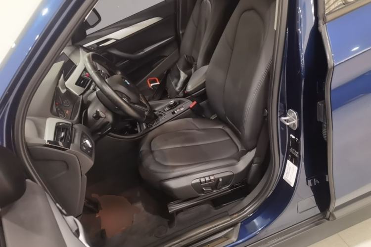 Used BMW X1 2016 sDrive18Li Fashion Model Left Front Seat