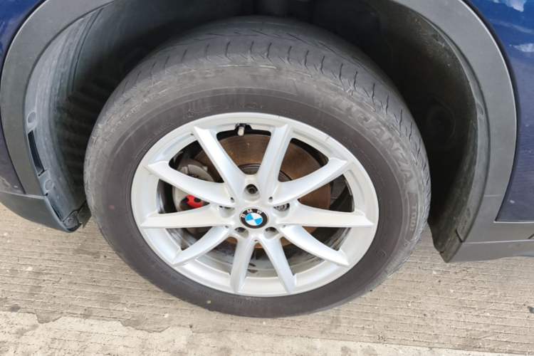 Used BMW X1 2016 sDrive18Li Fashion Model Left Front Wheel Hub