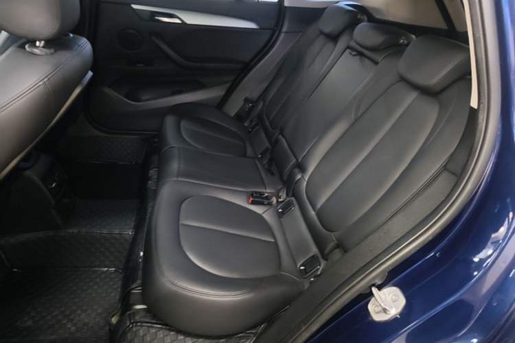 Used BMW X1 2016 sDrive18Li Fashion Model Left Rear Seat