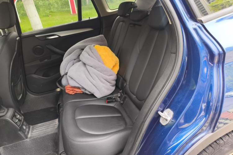 Used BMW X1 2016 sDrive18Li Fashion Model Left Rear Seat