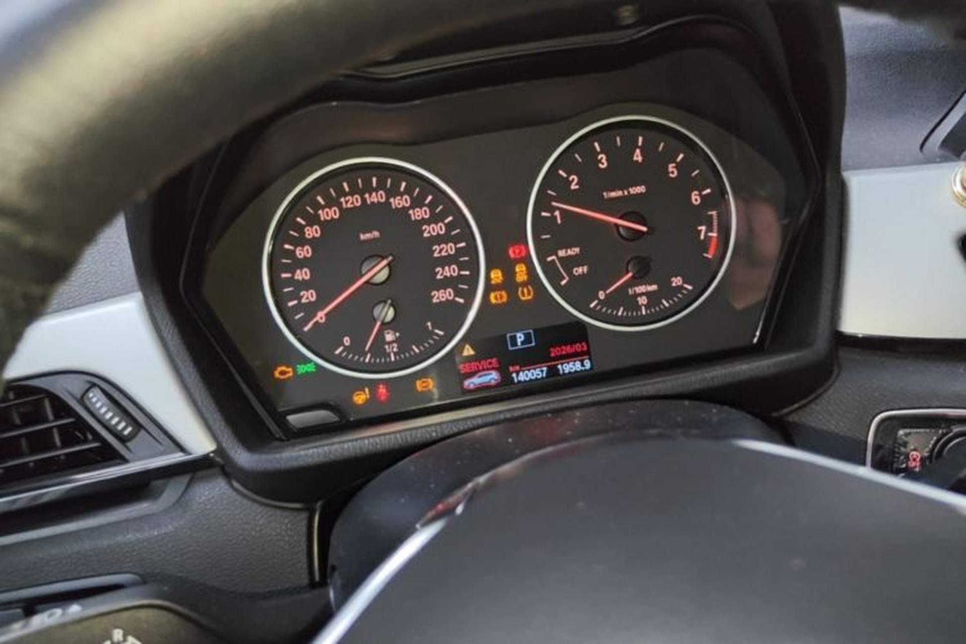Used BMW X1 2016 sDrive18Li Fashion Model Odometer Close Up