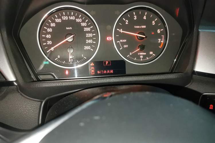 Used BMW X1 2016 sDrive18Li Premium Edition Odometer Close Up